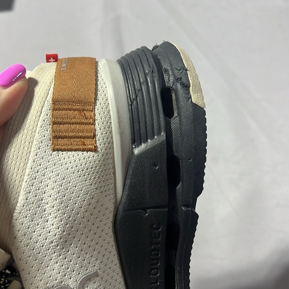 On running cloudnova white pecan M8 - Picture 11 of 12